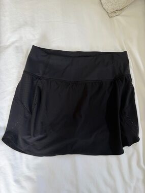 Athleta Black Run With It Skort